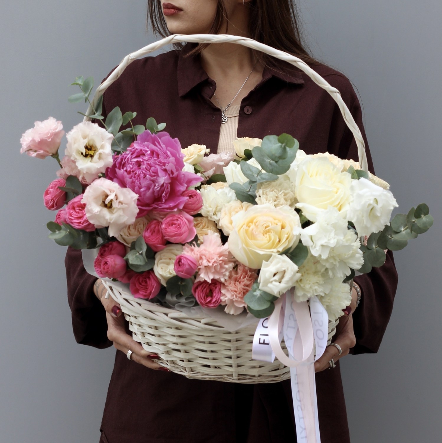 Корзина с цветами